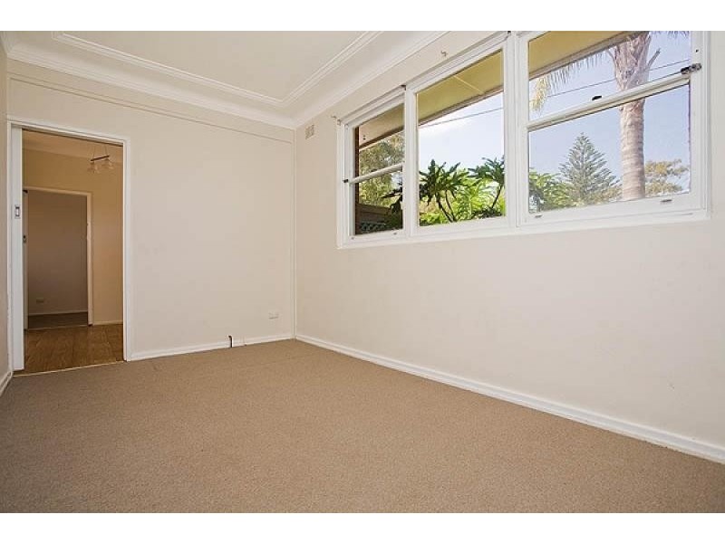 1 Erang Avenue, Kirrawee NSW 2232