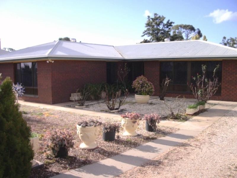 8 WILLIAM STREET, Loxton SA 5333