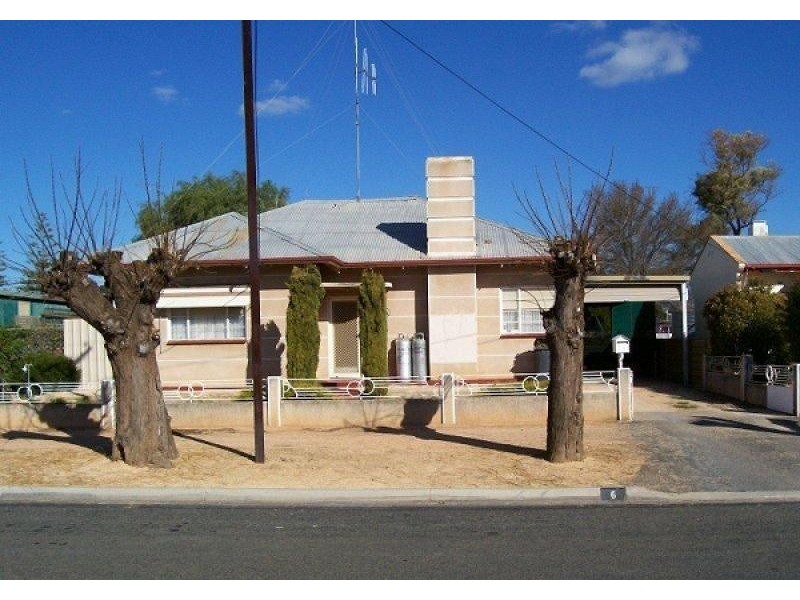 6 Cornwall Street, Berri SA 5343