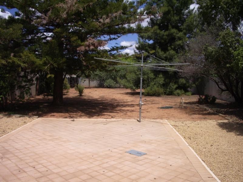 16 THIRD STREET, Loxton SA 5333