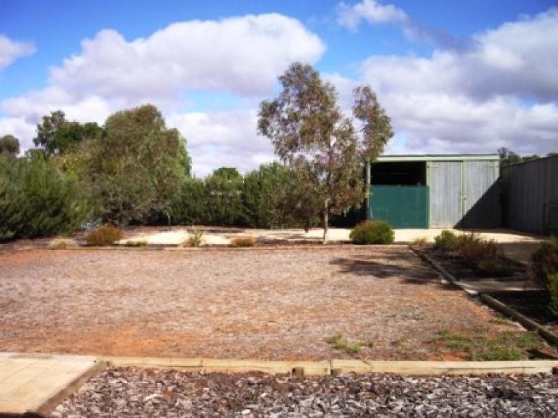 10 Fourth Street, Loxton SA 5333