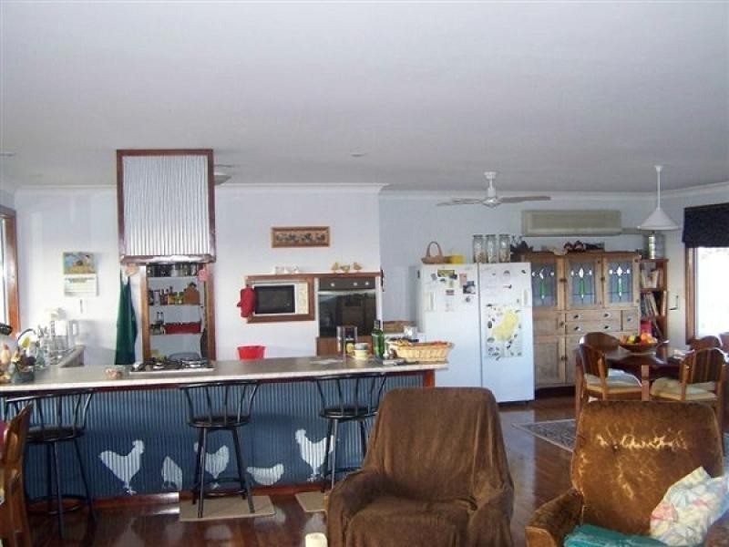 26 Meade Street, Blanchetown SA 5357