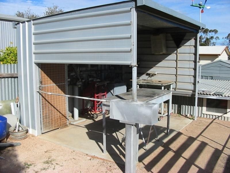 17 Railway Terrace, Paringa SA 5340