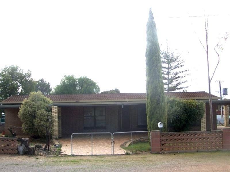 15-17 Fourth Street, Morgan SA 5320