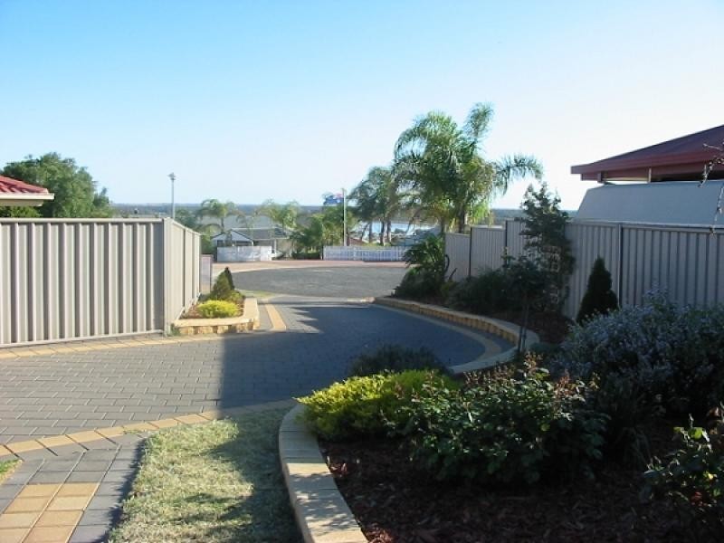 4 Walter Court, Paringa SA 5340