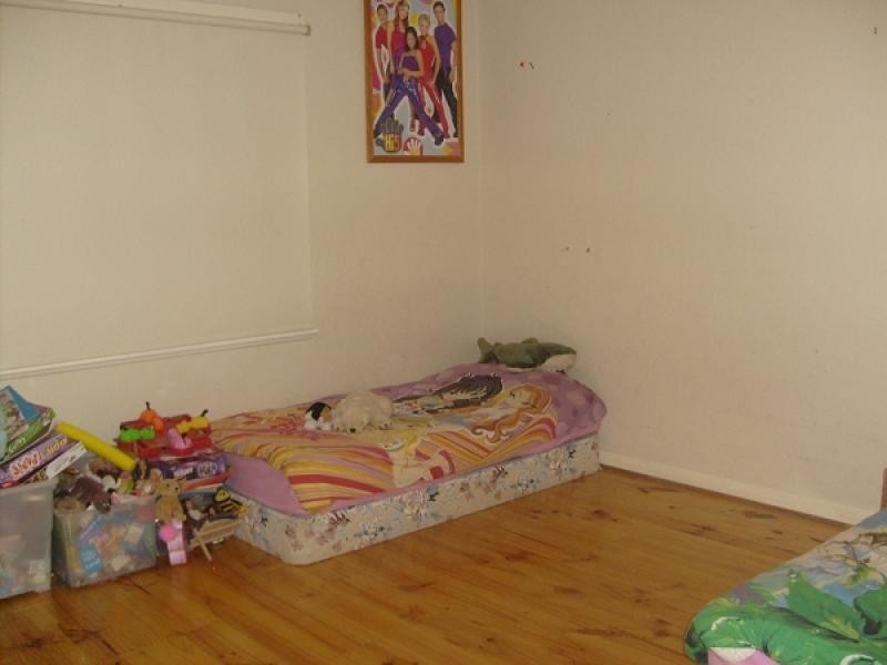 8 Clark Street, Berri SA 5343