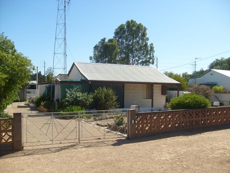 9 Waltham Street, Berri SA 5343