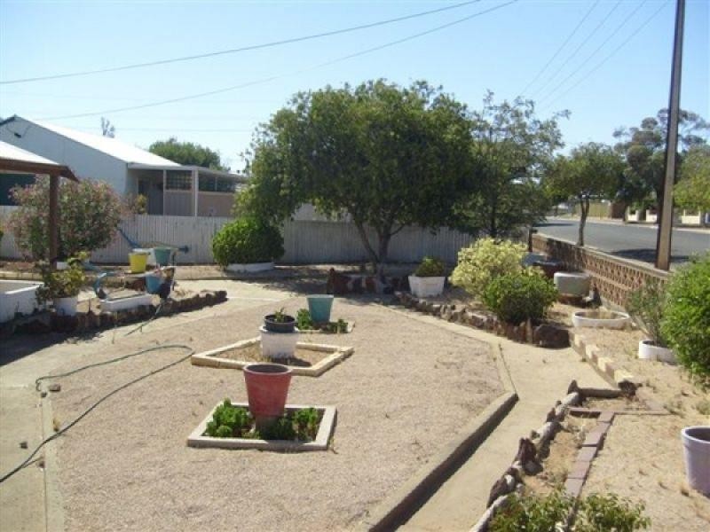 9 Waltham Street, Berri SA 5343