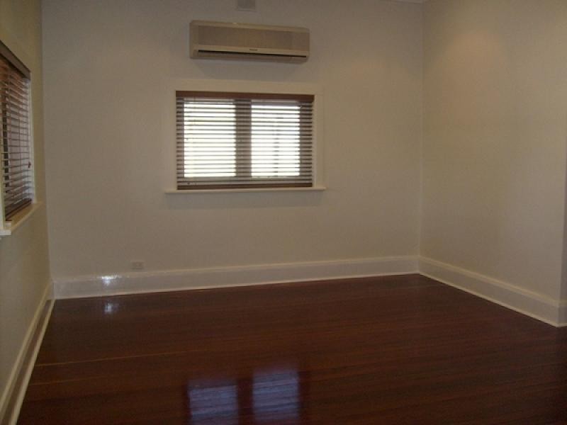 30 Laffer Street, Barmera SA 5345