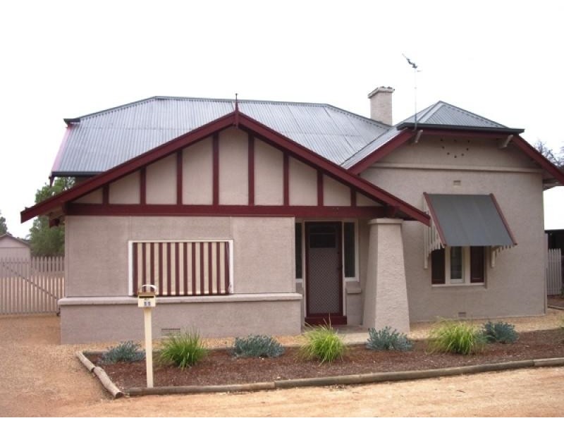 11 Third Street, Loxton SA 5333