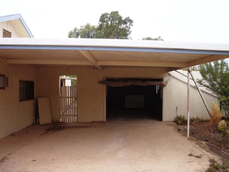 19 Eringa Avenue, Loxton SA 5333