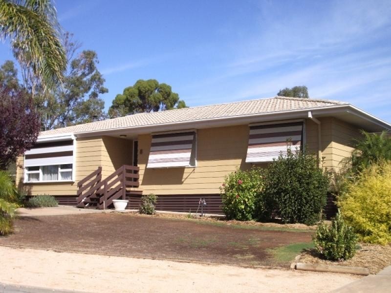 8 Westbrook Avenue, Loxton SA 5333
