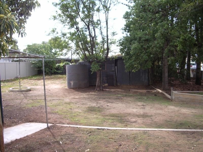 15 Third Street, Loxton SA 5333