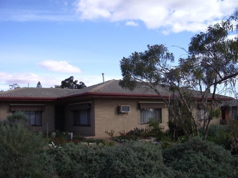 9 Hilltop Drive, Loxton SA 5333