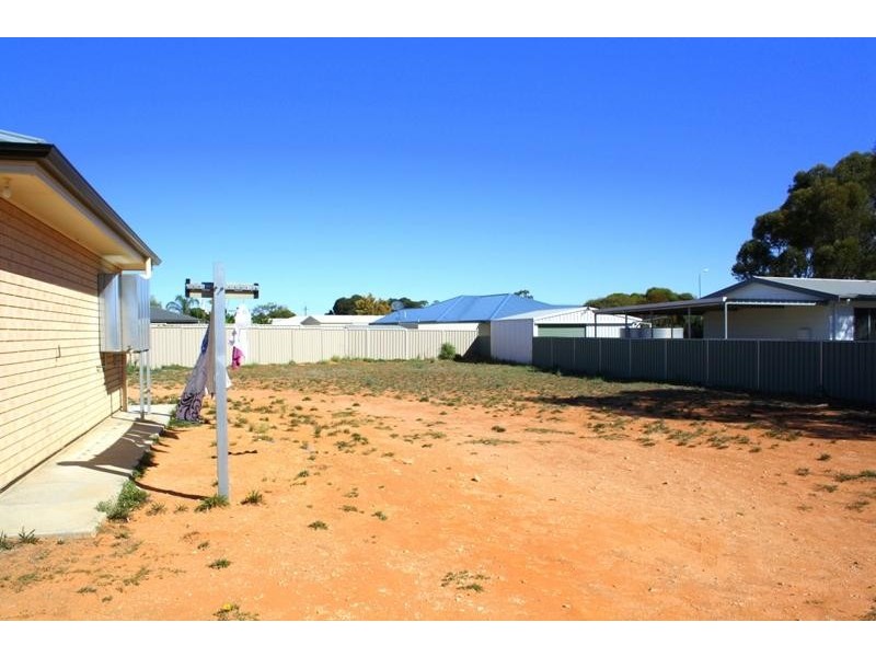 11 Stasinowsky Court, Loxton SA 5333