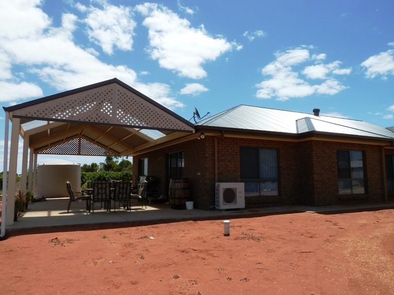 74 Kibby Road, Loxton SA 5333