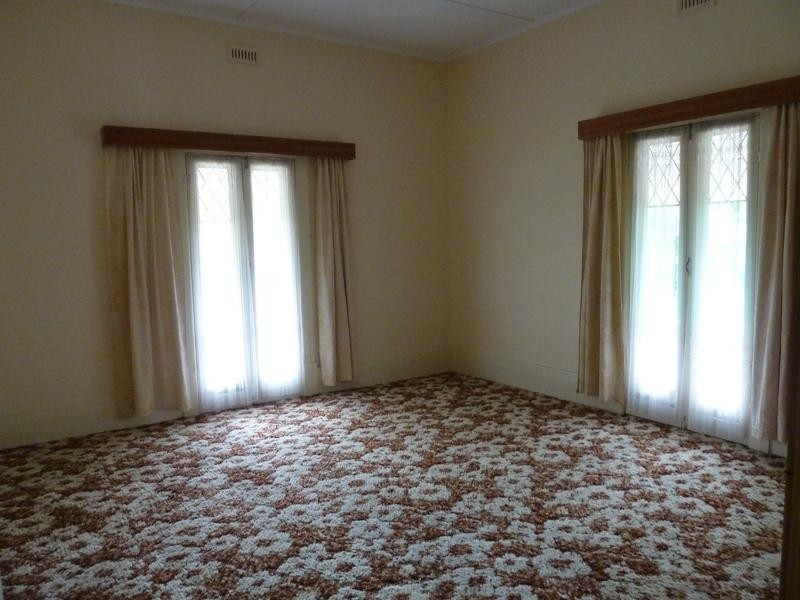 18 Tobruk Terrace, Loxton SA 5333