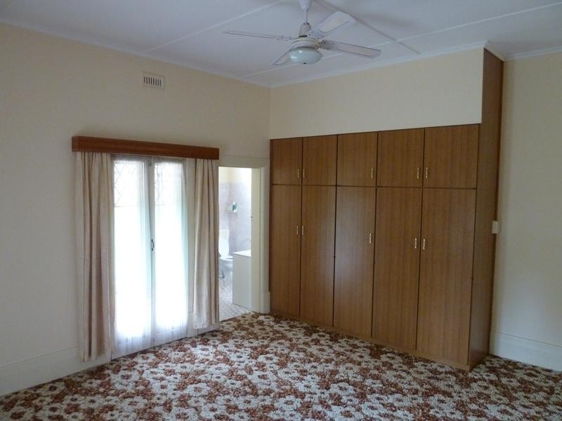 18 Tobruk Terrace, Loxton SA 5333