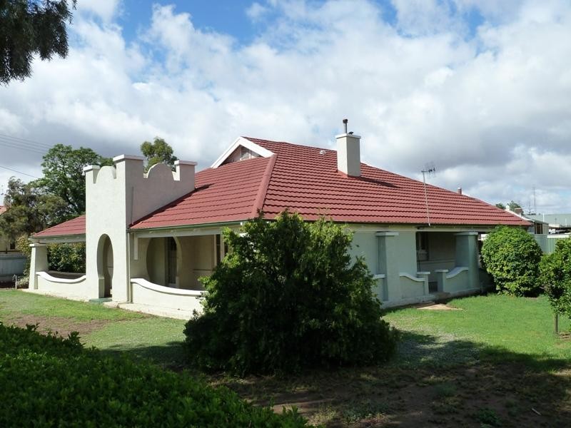 18 Tobruk Terrace, Loxton SA 5333