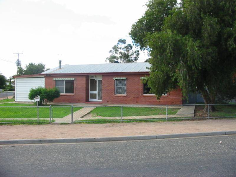 26 MYALL STREET, Renmark SA 5341