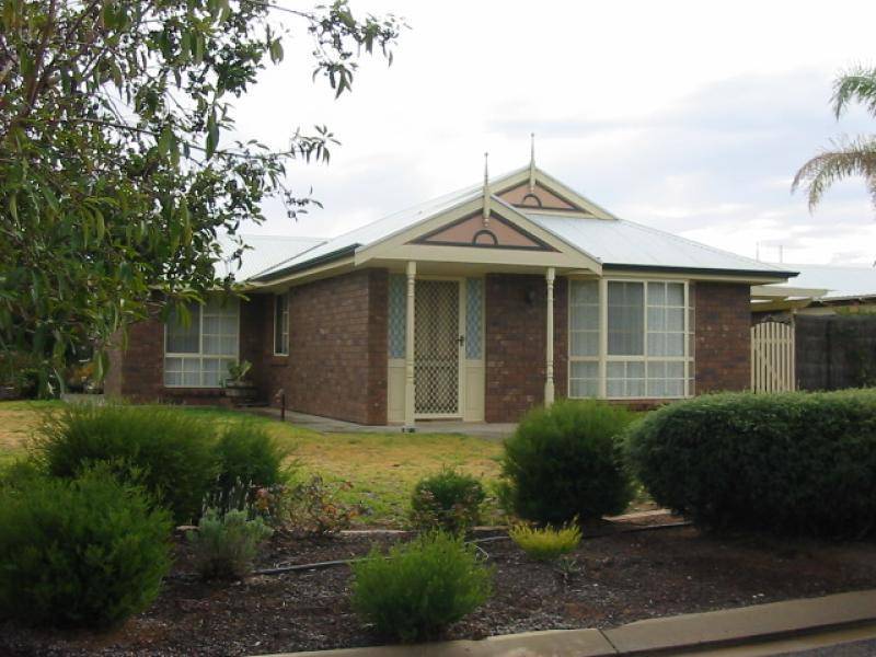 10 MEANDER AVENUE, Renmark SA 5341