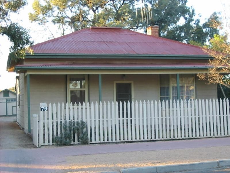 79 MURTHO STREET, Renmark SA 5341