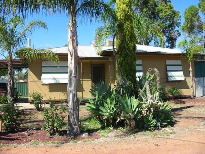 6 MYALL STREET, Renmark SA 5341