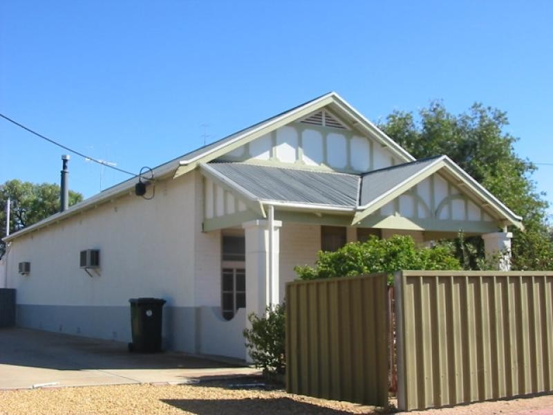 54 PYAP STREET, Renmark SA 5341