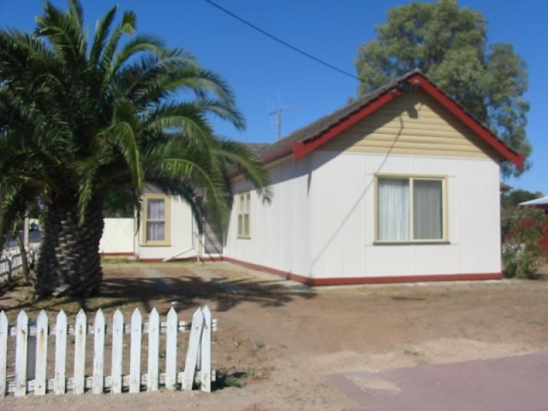 114 EIGHTEENTH STREET, Renmark SA 5341