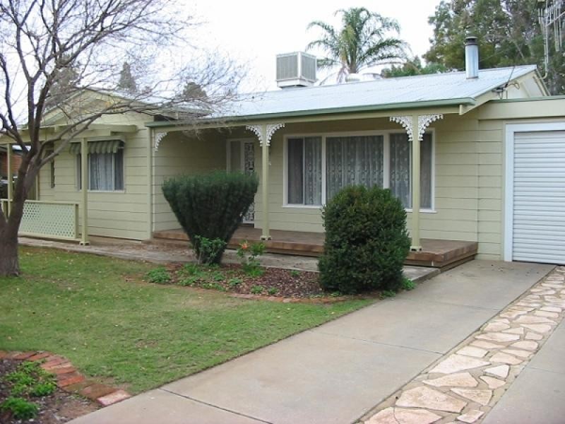 6 KURRAJONG AVENUE, Renmark SA 5341