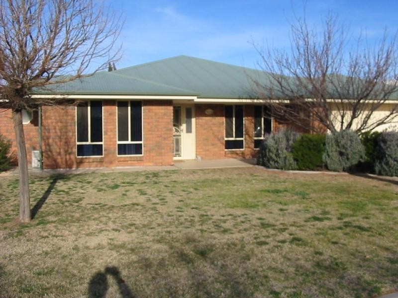 1 Huckstepp Court, Berri SA 5343