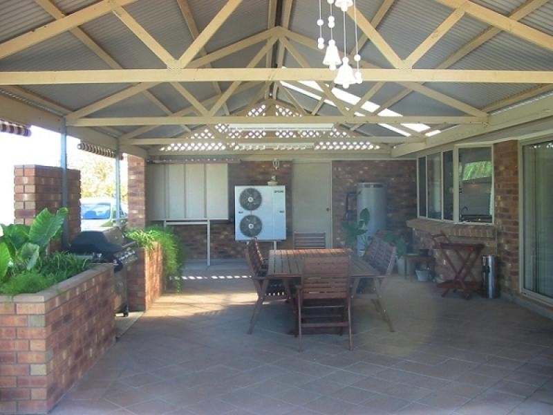 2 Flinders Street, Renmark SA 5341