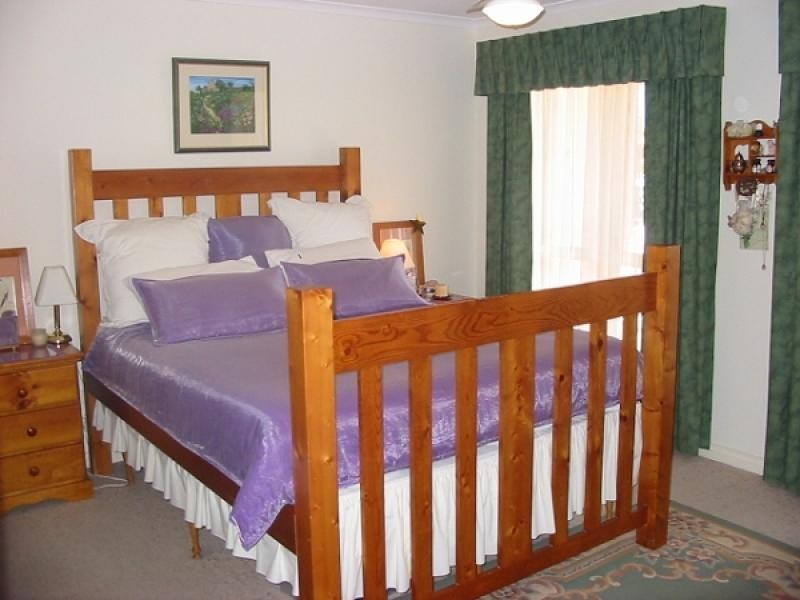 2 Flinders Street, Renmark SA 5341