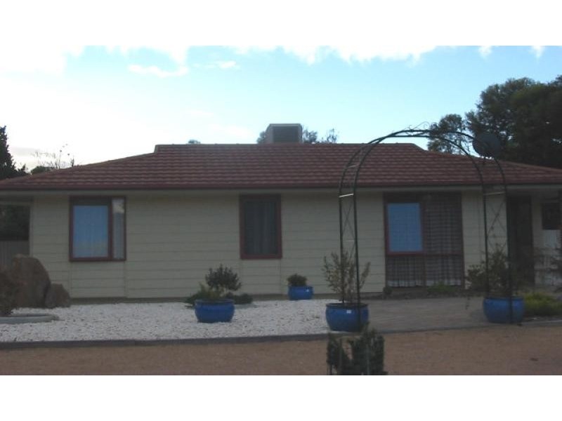 12 Ogilvy Street, Renmark SA 5341