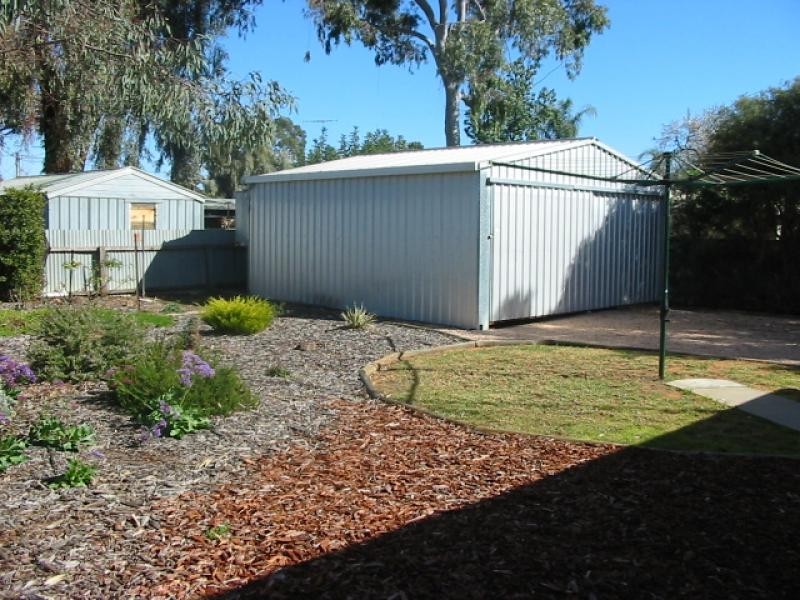 15 Kurrajong Avenue, Renmark SA 5341