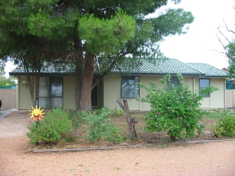 7 Ogilvy Street, Renmark SA 5341