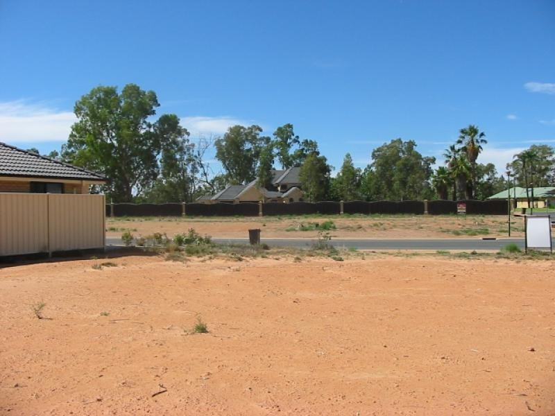 13 New Landing Way, Renmark SA 5341