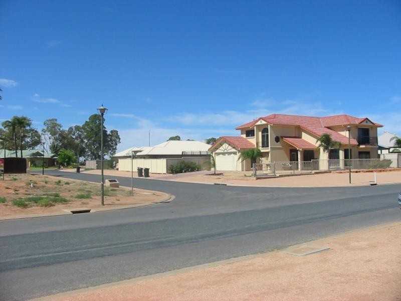 13 New Landing Way, Renmark SA 5341