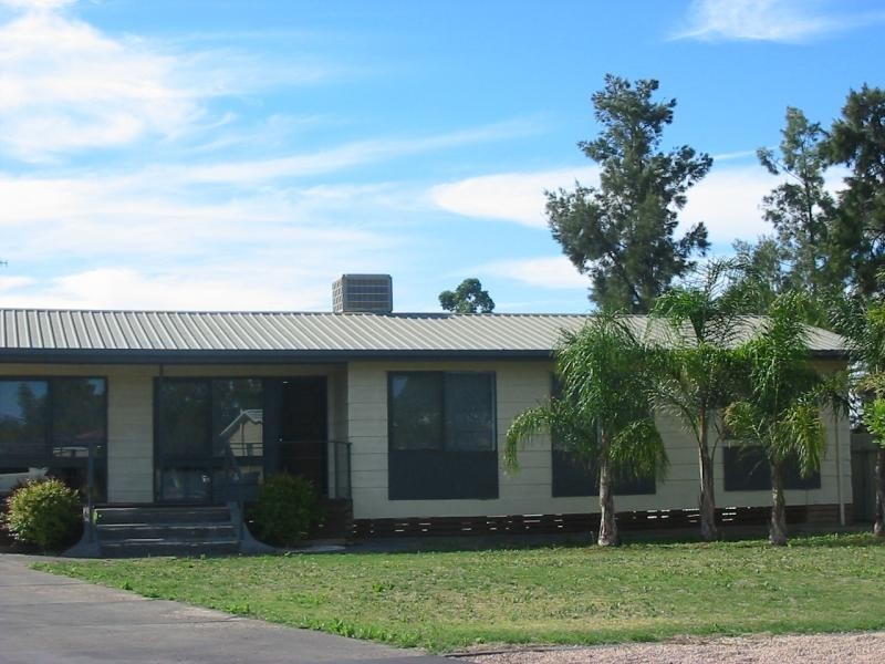 18 Murray Price Drive, Renmark SA 5341