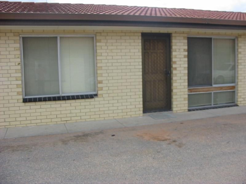 Unit 4/103 Sixteenth Street, Renmark SA 5341