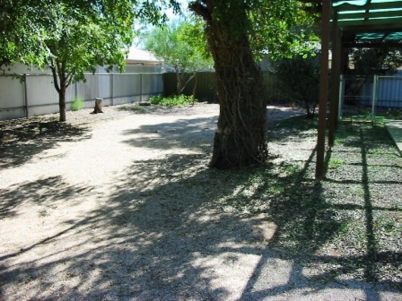 Unit 2/76 Nineteenth Street, Renmark SA 5341