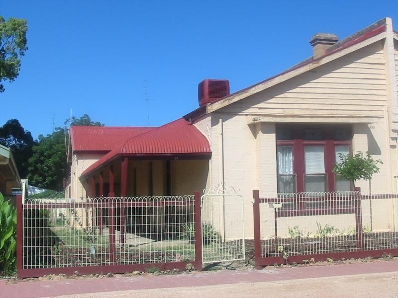 57 Eleventh Street, Renmark SA 5341
