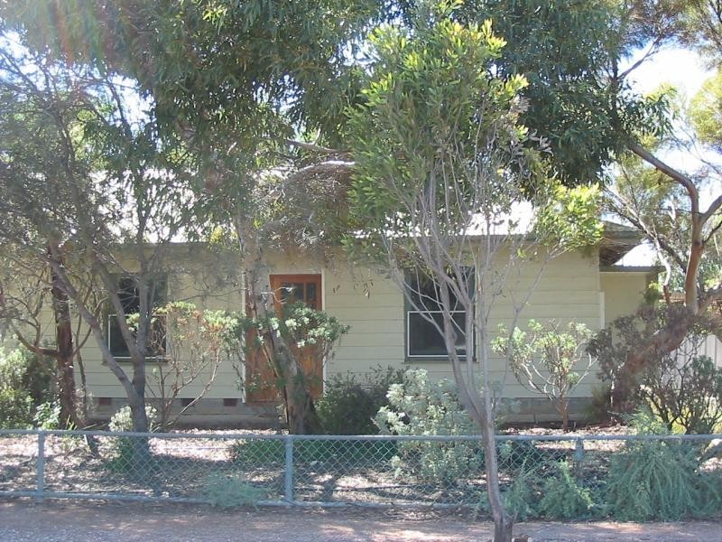 6 Ruston Street, Renmark SA 5341