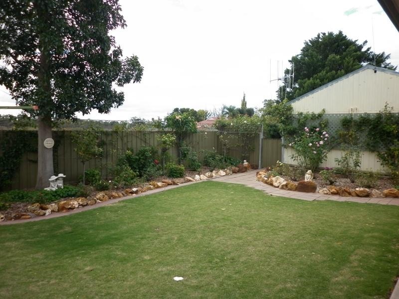 12 Korinthos Street, Renmark SA 5341