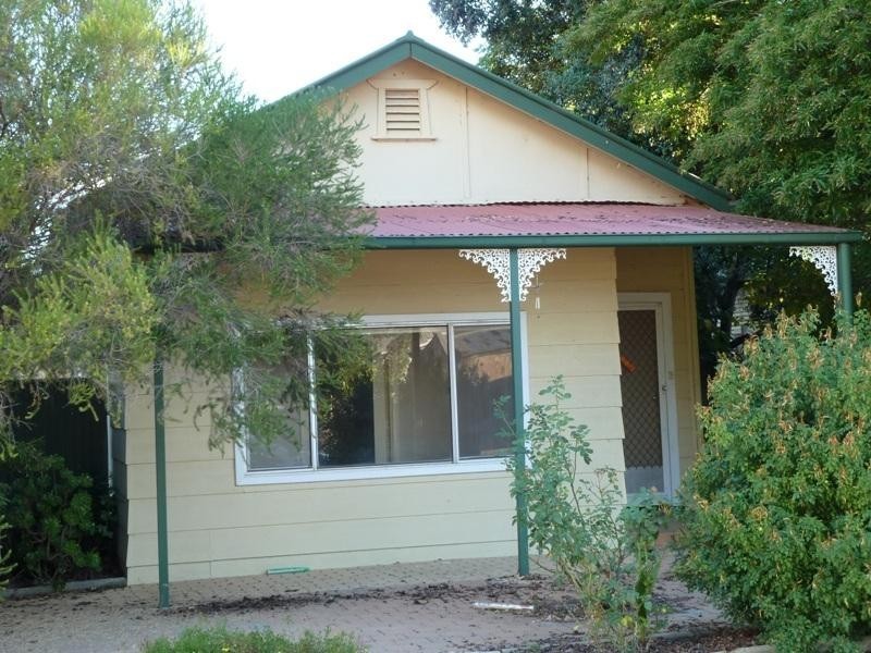 7 Tenth Street, Renmark SA 5341
