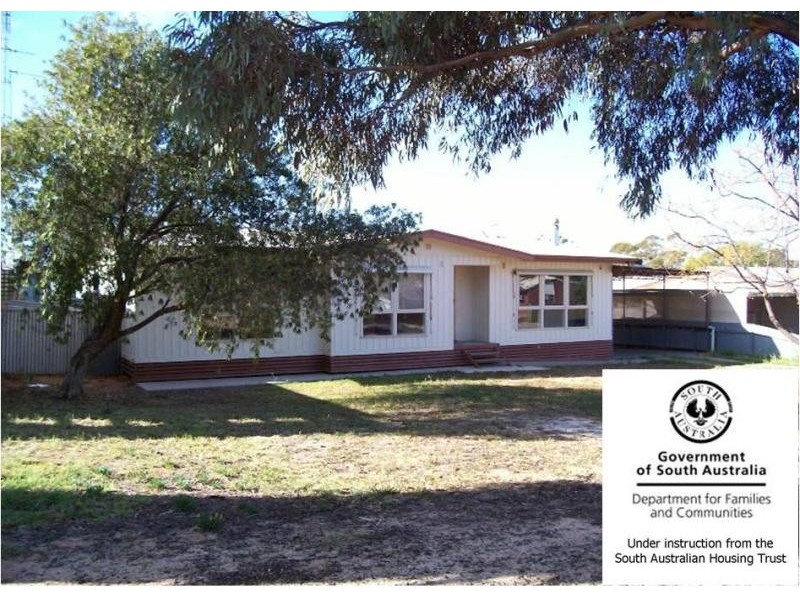 8 DENNIS STREET, Berri SA 5343