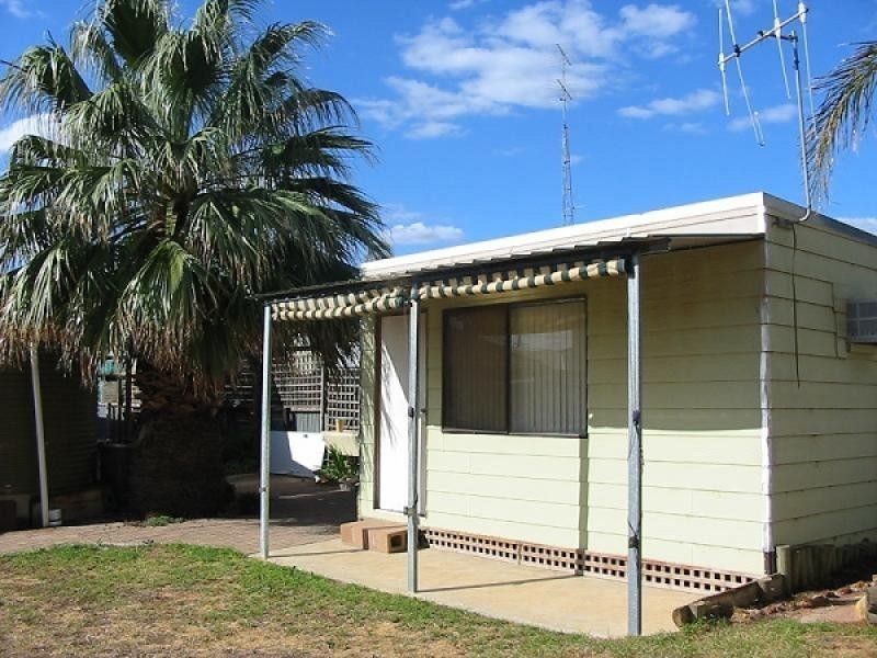 6 Cornwall Street, Berri SA 5343