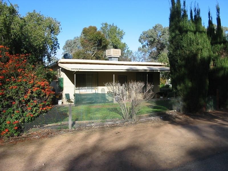 4 and 6 Mudge Street, Cobdogla SA 5346