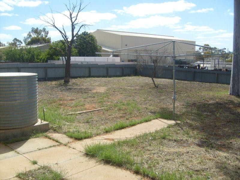 24 Jones Street, Berri SA 5343