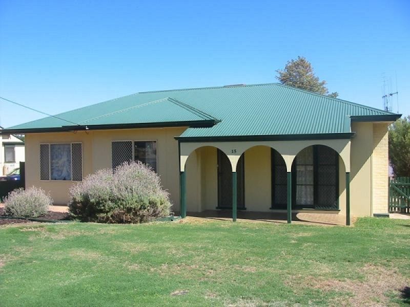 15 Dickerson Street, Barmera SA 5345